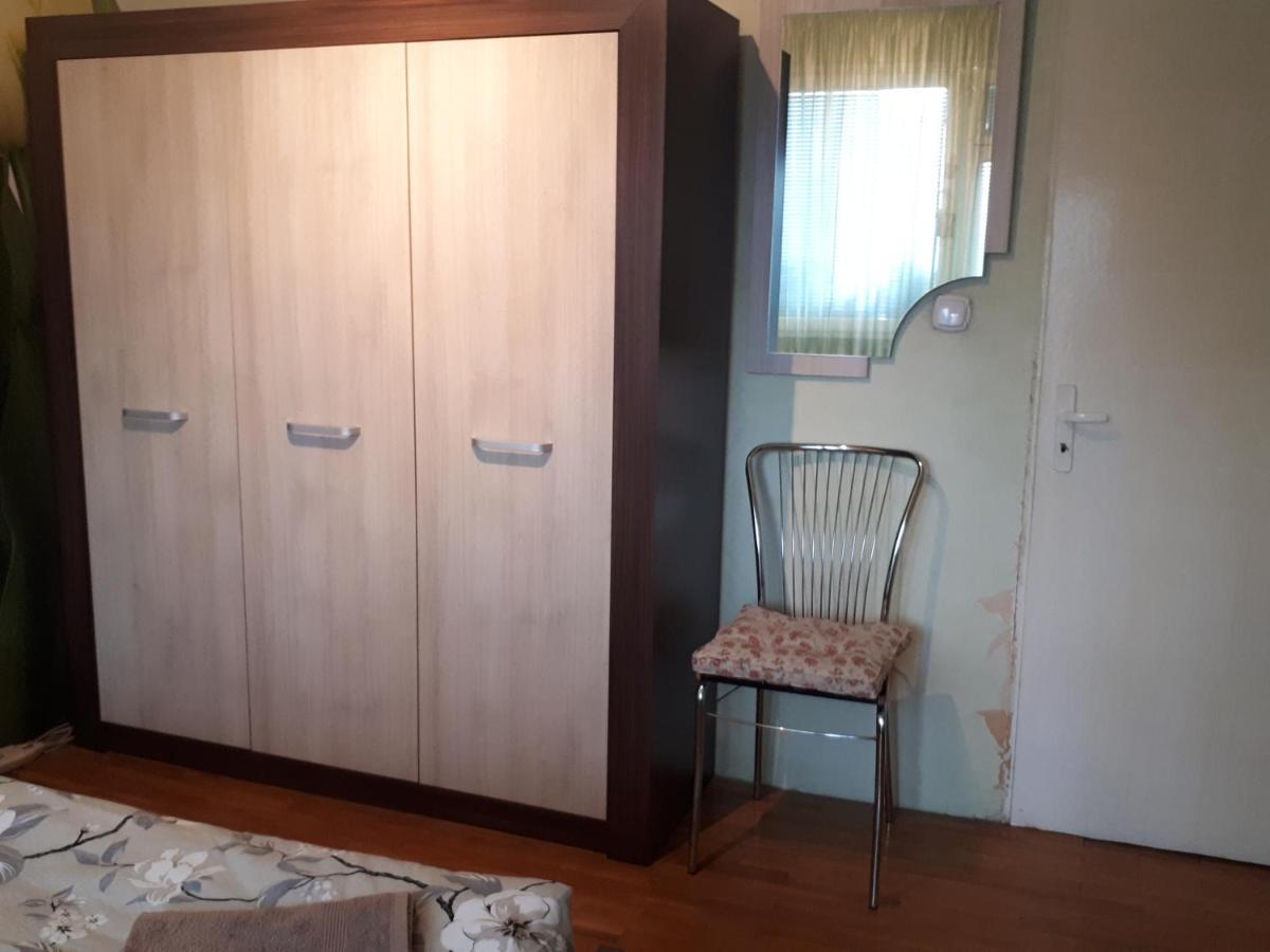 2 Bedrooms With Private Bath And Balcony Near The Airport Софія Екстер'єр фото